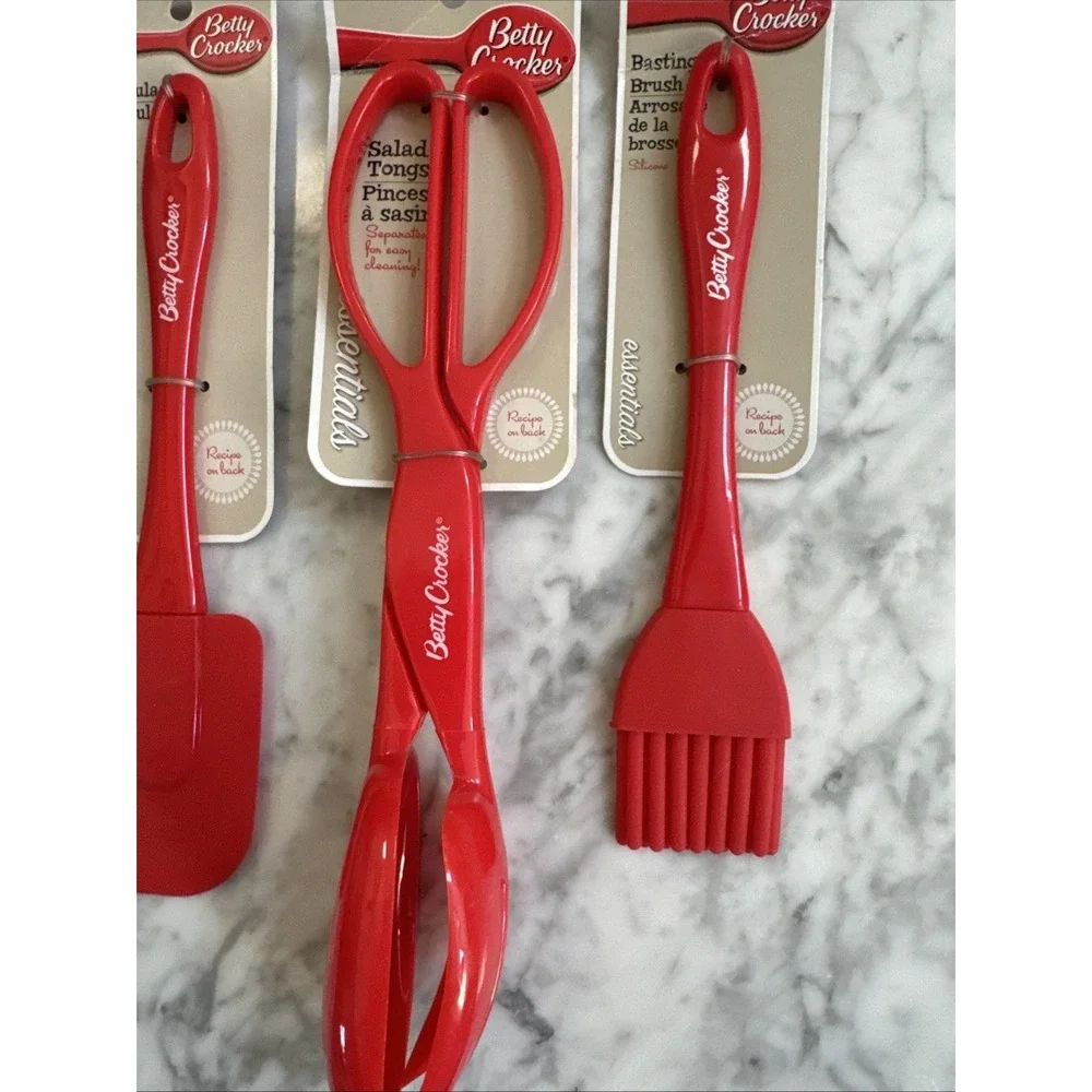 Betty Crocker 2012 Silicone Spatula Salad Tongs Basting Brush NWT